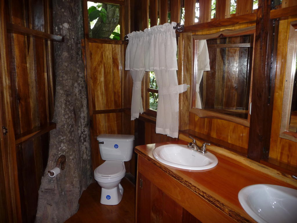 Topos Tree House Cahuita Kamer foto